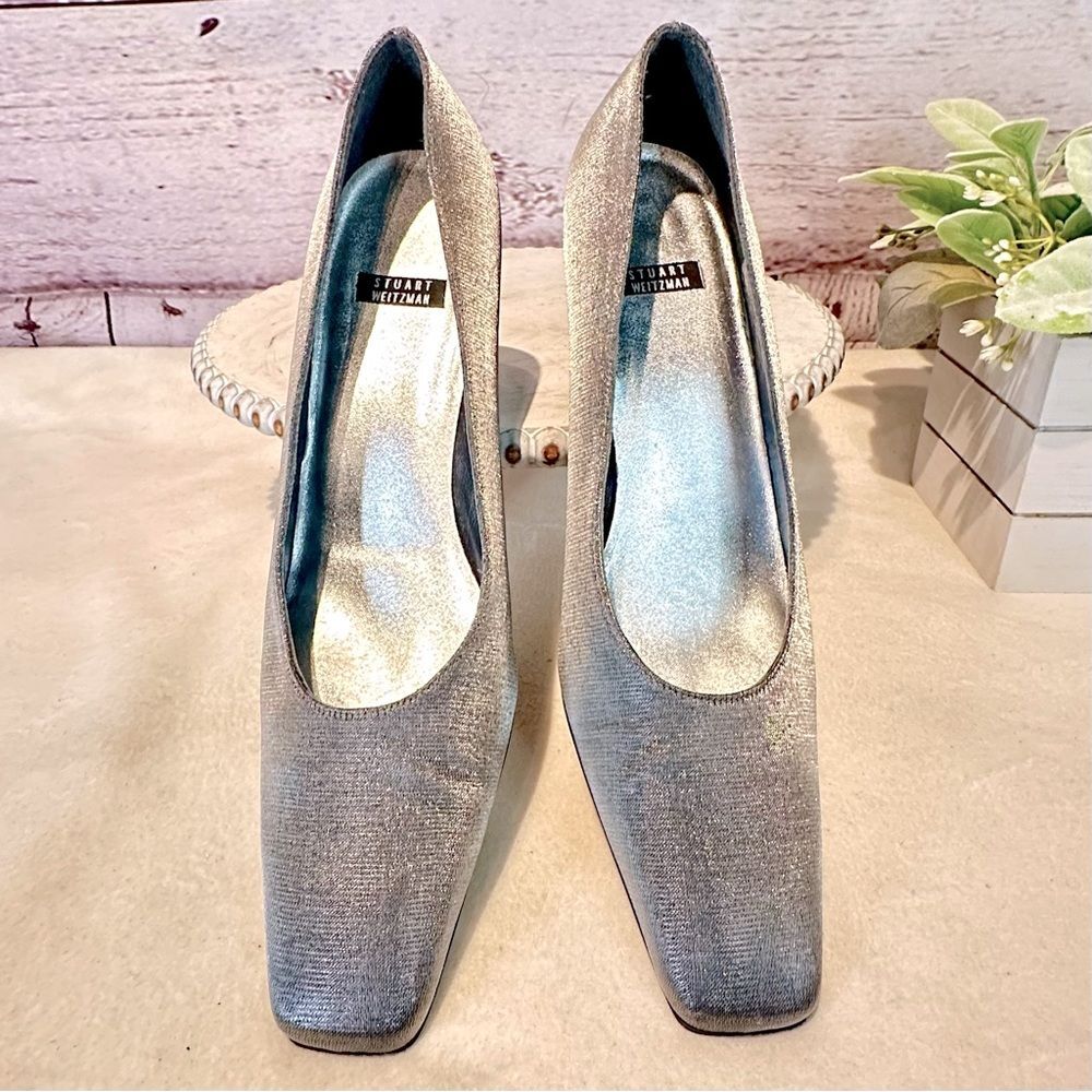Stuart Weitzman Trending Metallic Silver Shoe Pump 2” Kitten Spool Heel Size 8.5